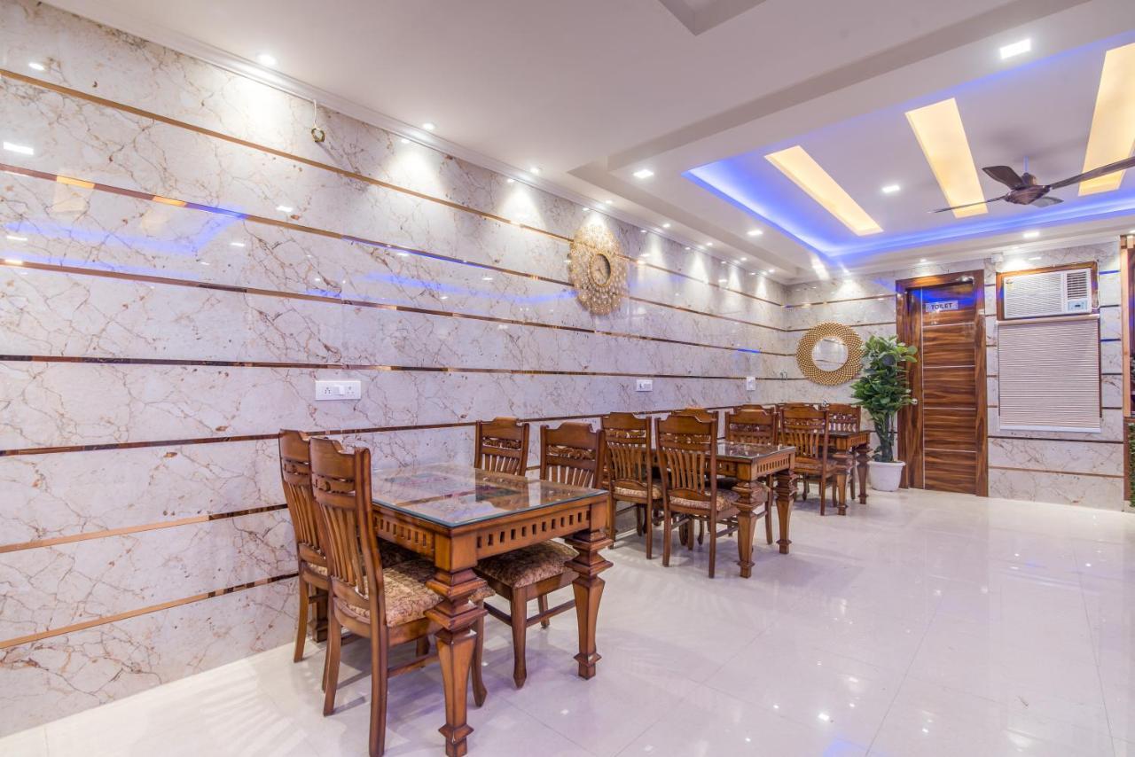 Hotel Festival Mahipalpur At Delhi Airport 뉴델리 외부 사진