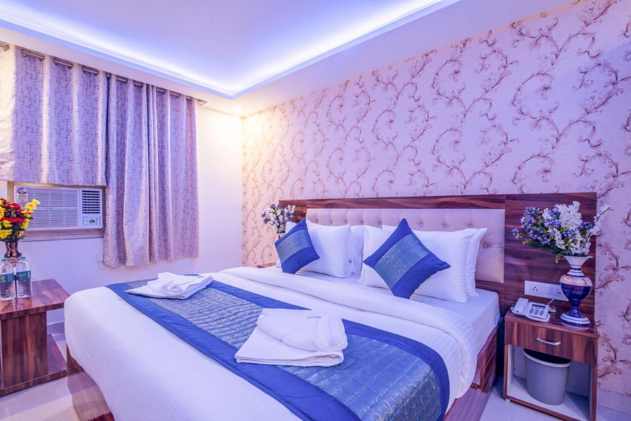 Hotel Festival Mahipalpur At Delhi Airport 뉴델리 외부 사진
