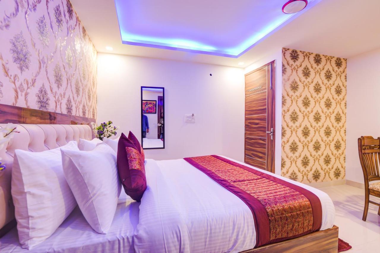 Hotel Festival Mahipalpur At Delhi Airport 뉴델리 외부 사진